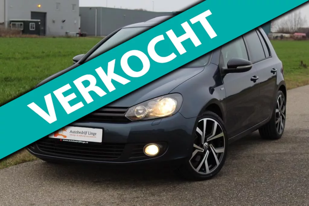 Volkswagen Golf 1.2 TSI MATCH / 105 PK / DAKRAAM / DEALER!!