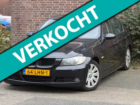 BMW 3-serie 320i | Xenon | Climate | MF-stuur